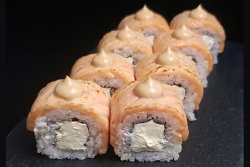 Baked Philly — sushi in Kyiv
